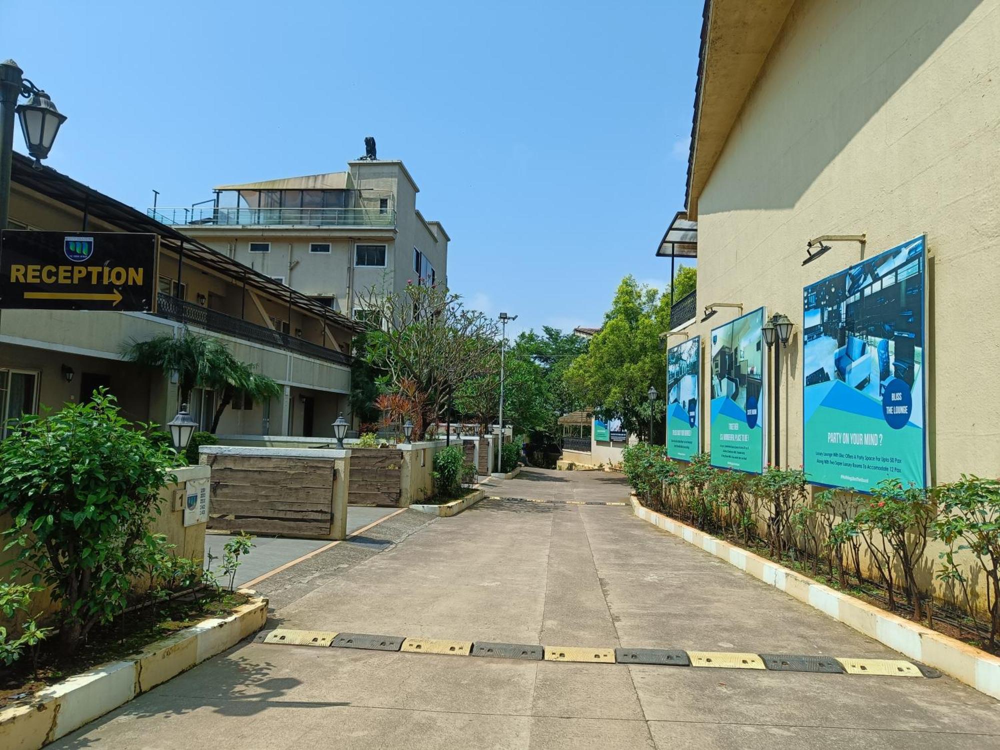 Misty Meadows, Lonavala Hotel Exterior photo