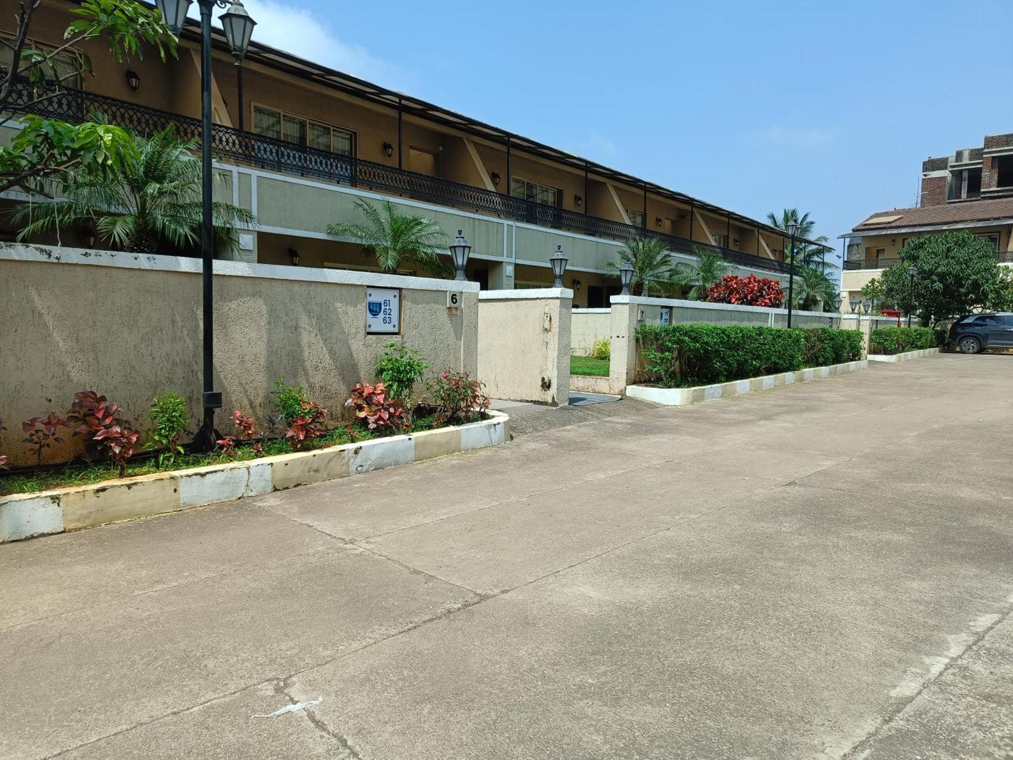 Misty Meadows, Lonavala Hotel Exterior photo